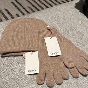 Quince Beige Knit Hat and Gloves Set